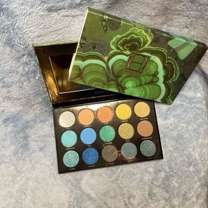 HIPDOT Cenote Eyeshadow Palette